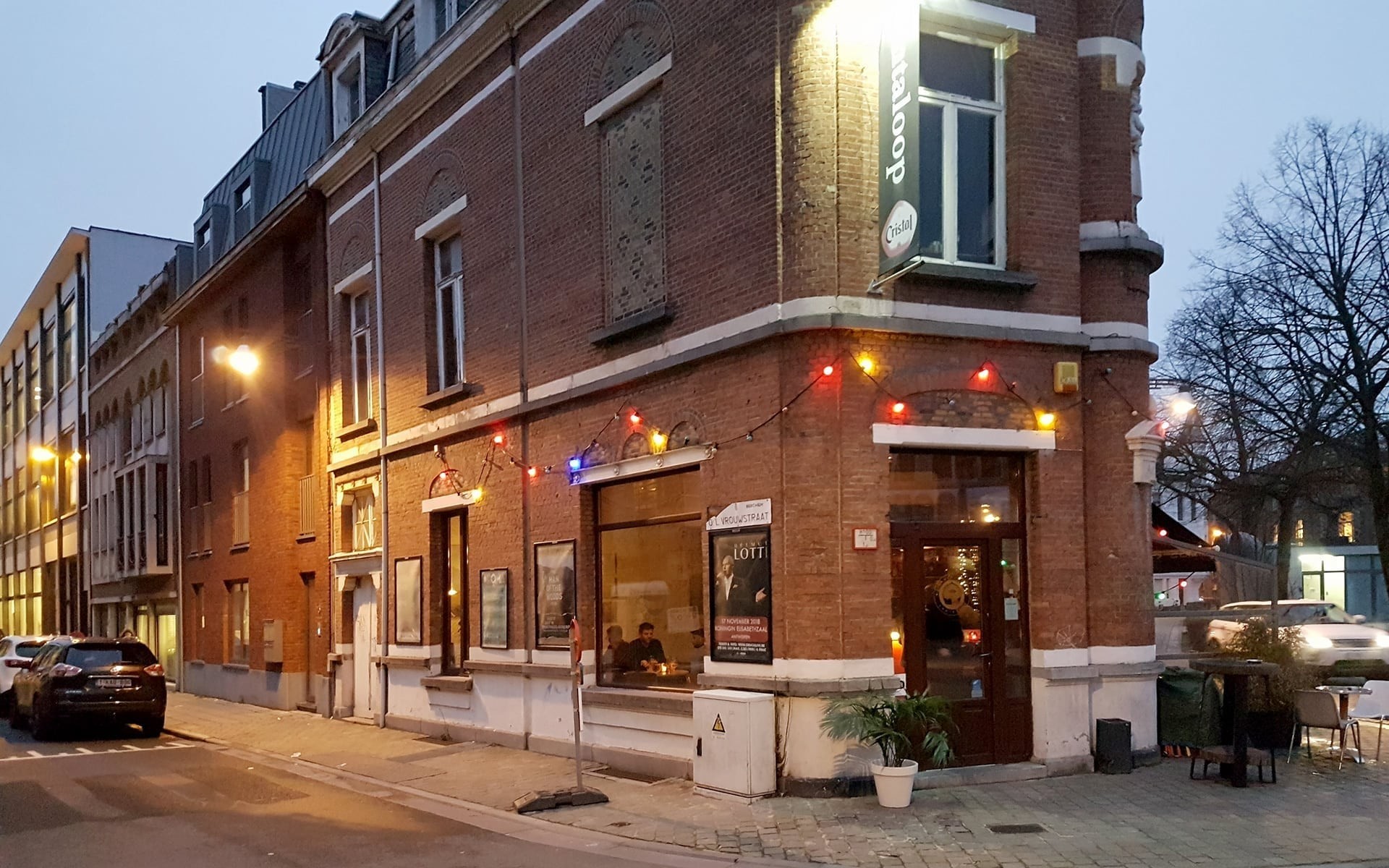 Nieuw-Berchem-wereld-op-zakdoek