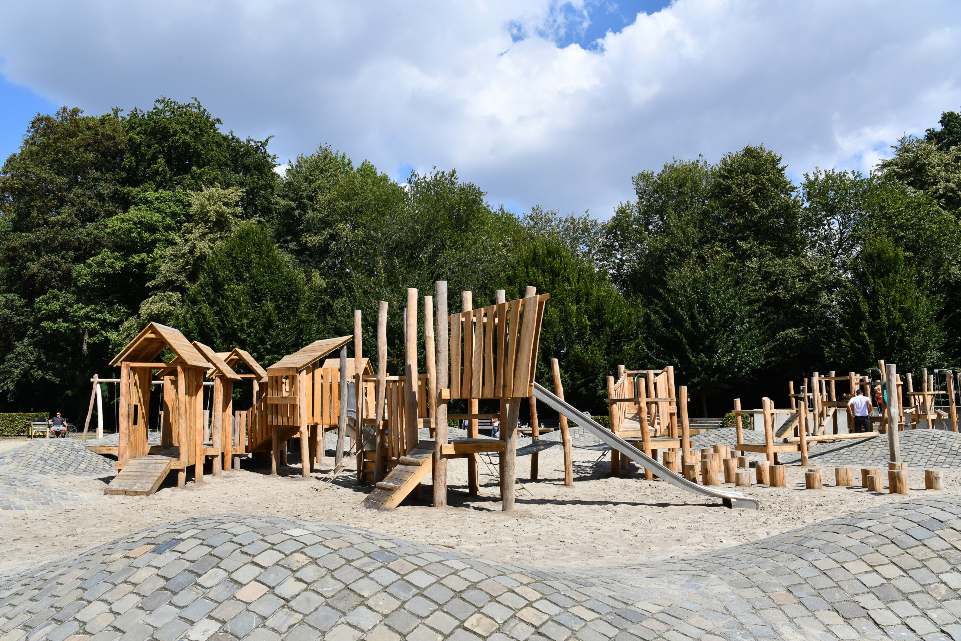 Hill-Yard-parken-a-volonte